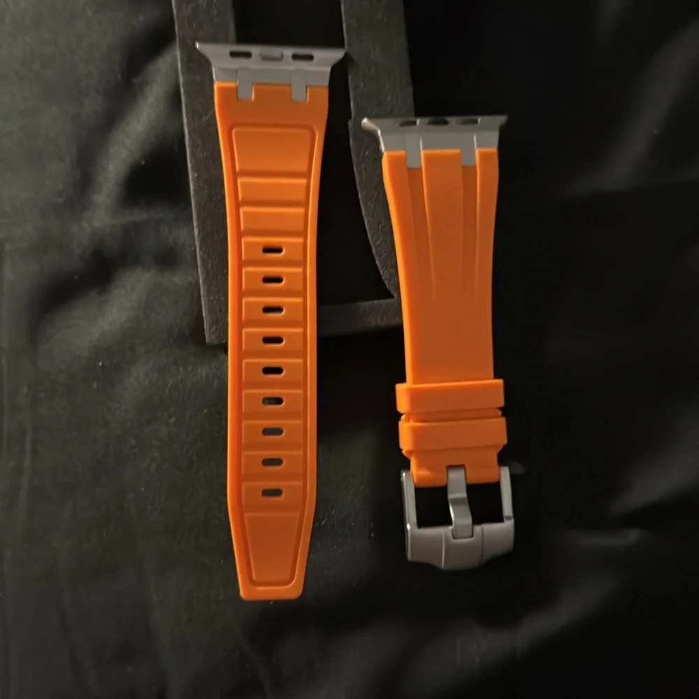 Apple Smartwatch Band - Black and Silver